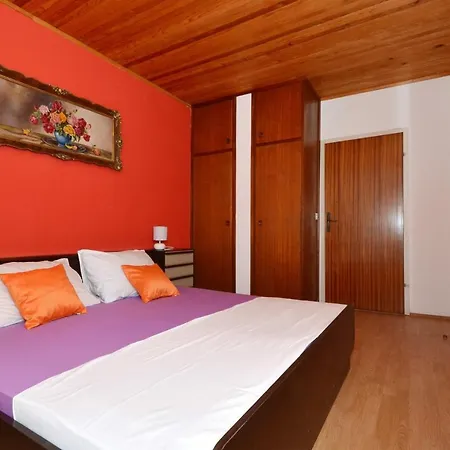 Alduk Apartament *