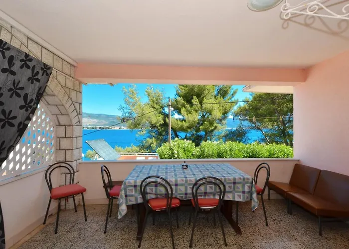 아파트 Alduk With Terrace And The Sea View