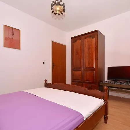 Alduk Διαμέρισμα Τρογκίρ